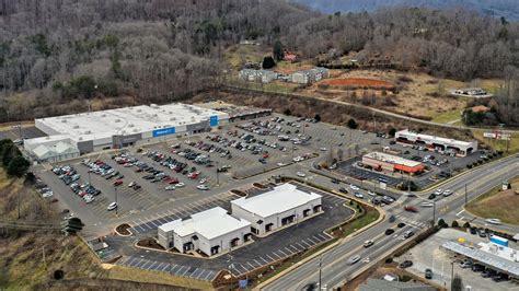 Lowes sylva nc - 50 Places. 41:46. Trip Guide. 32 Places. 2,584 mi. 6189052. Lowe's Home Improvement is a Hardware Store in Sylva. Plan your road trip to Lowe's Home Improvement in NC with Roadtrippers.